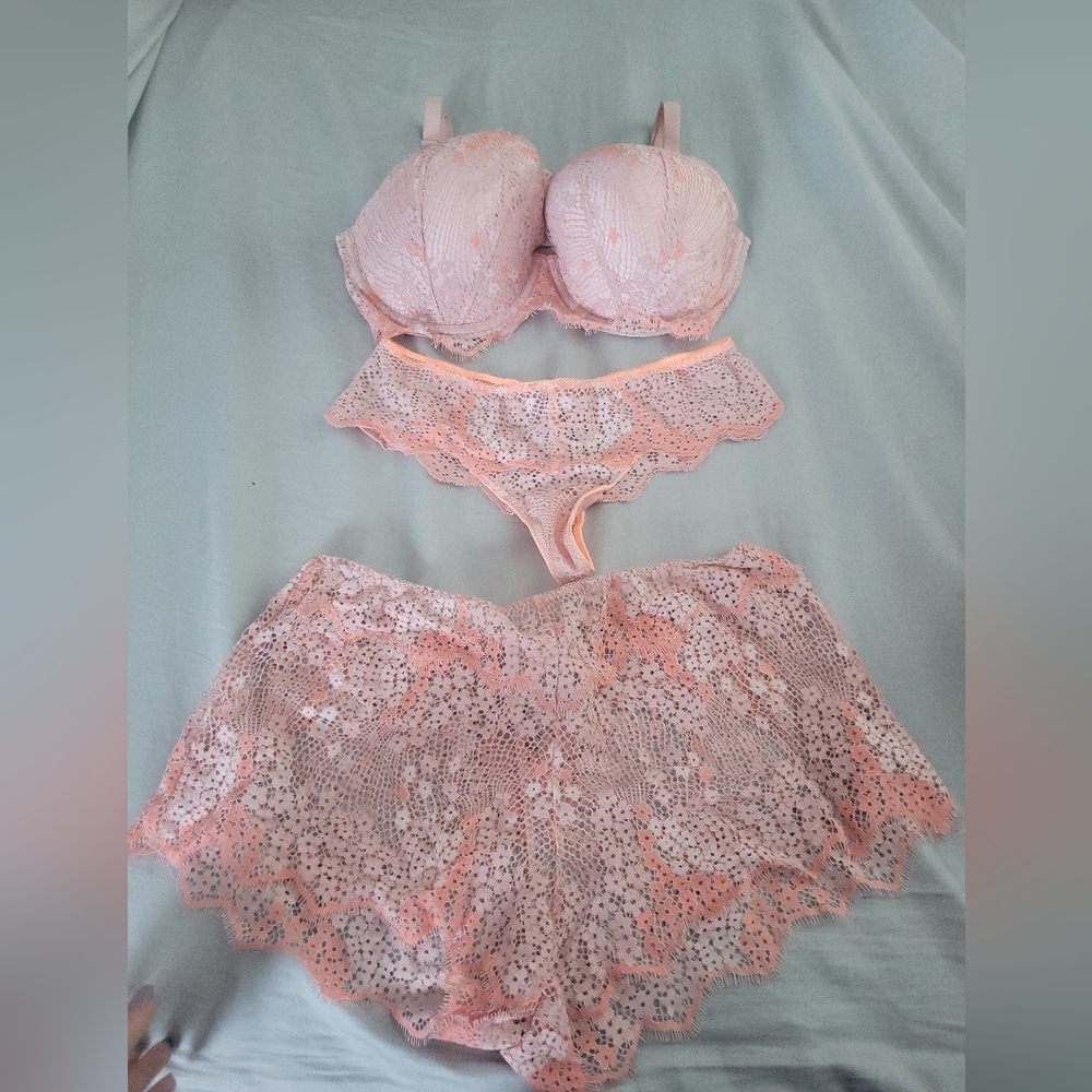 Victoria's Secret Bra Set